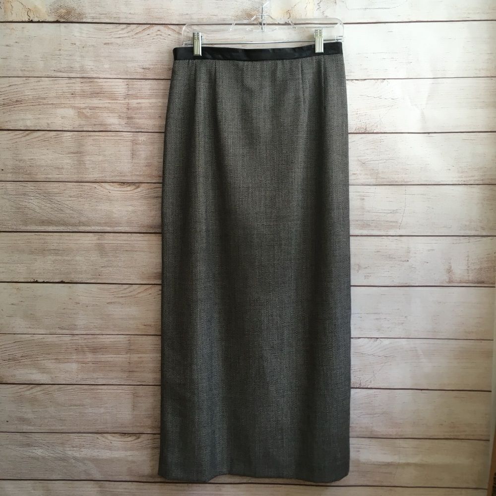 HARVE BENARD 100% WOOL MAXI‎ SKIRT IN BLACK TWEED
